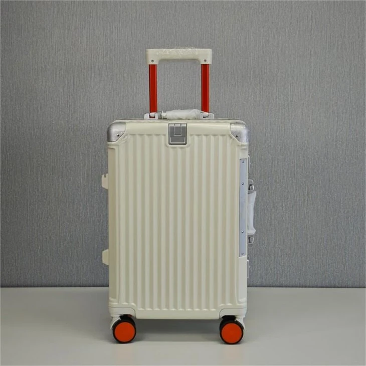 Hành lý cứng 24 inch